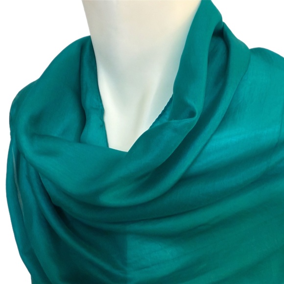 Pure Silk Lightweight Teal Scarf – Made in India 🇮🇳 - Picture 5 of 9